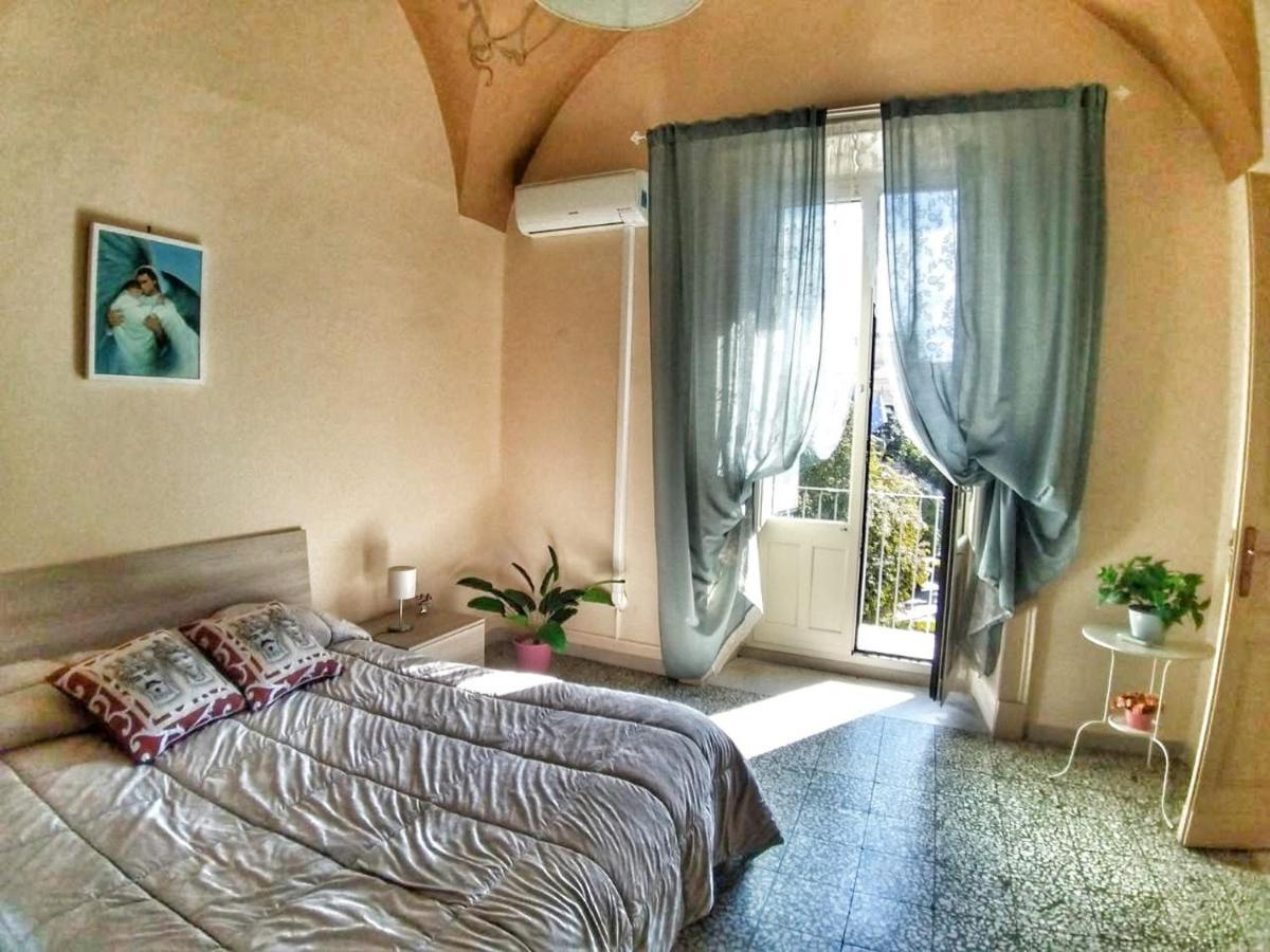 Апартаменты Casa Antonella Ачиреале Экстерьер фото