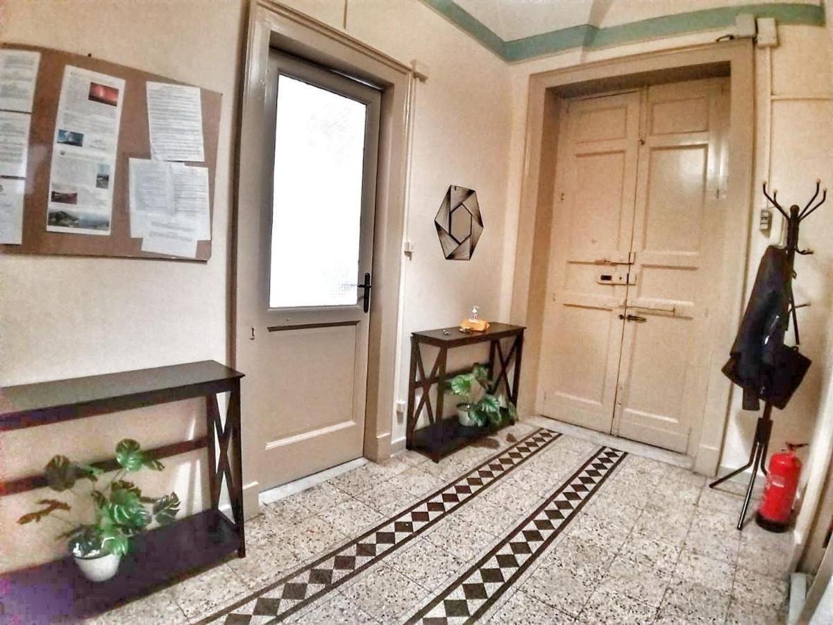 Апартаменты Casa Antonella Ачиреале Экстерьер фото