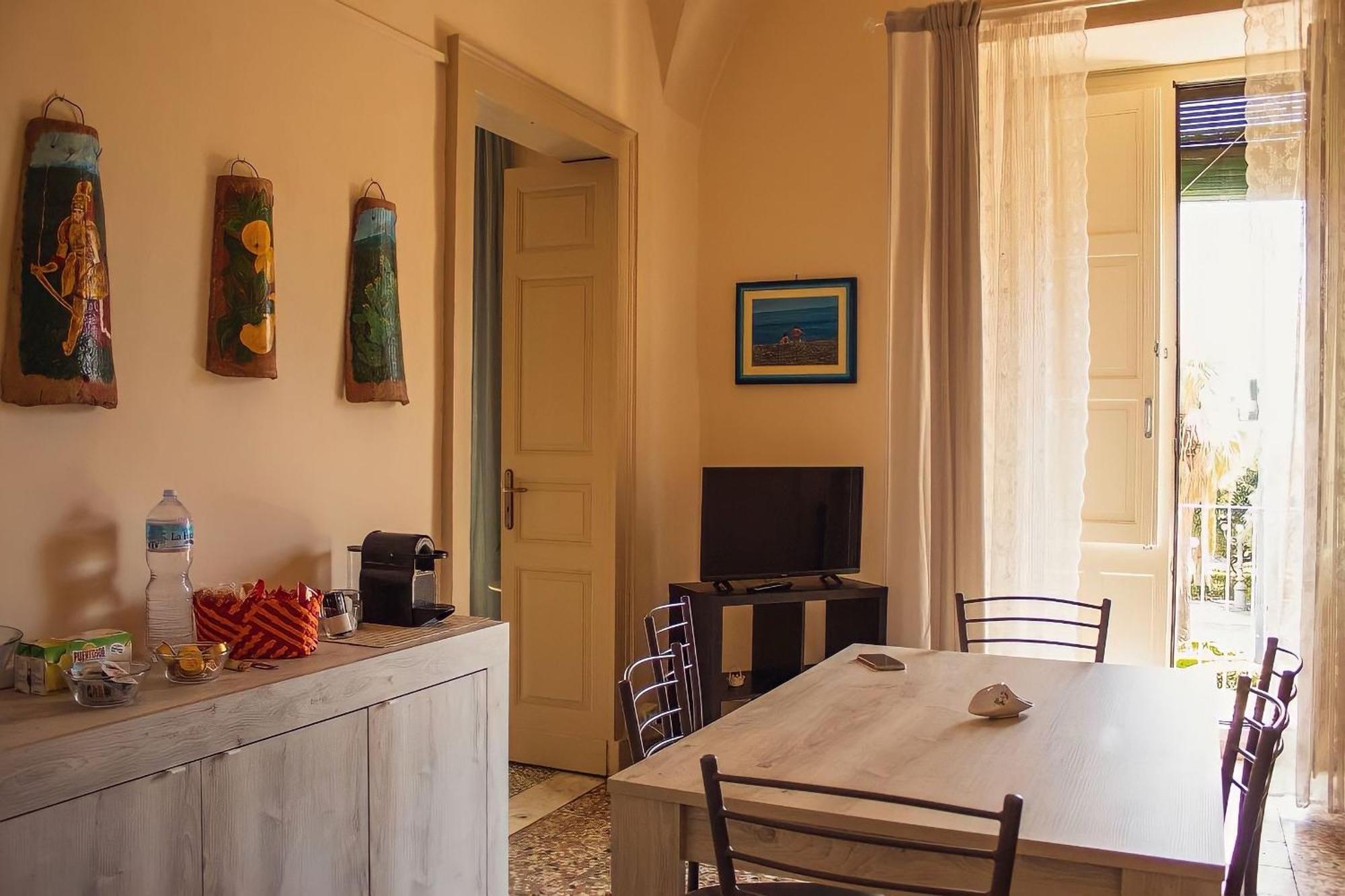 Апартаменты Casa Antonella Ачиреале Экстерьер фото